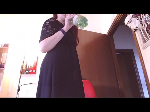 ❤️ Een onderdanige slaaf die houdt van vieze en weelderige slipjes wordt gedwongen te masturberen na het bekijken van deze video! Quality sex at nl.pornplaybb.ru ❌❤
