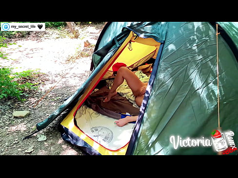 ❤️ Gefilmd op camera Gepassioneerd aftrekken Vreemdeling in een tent Quality sex at nl.pornplaybb.ru ❌❤